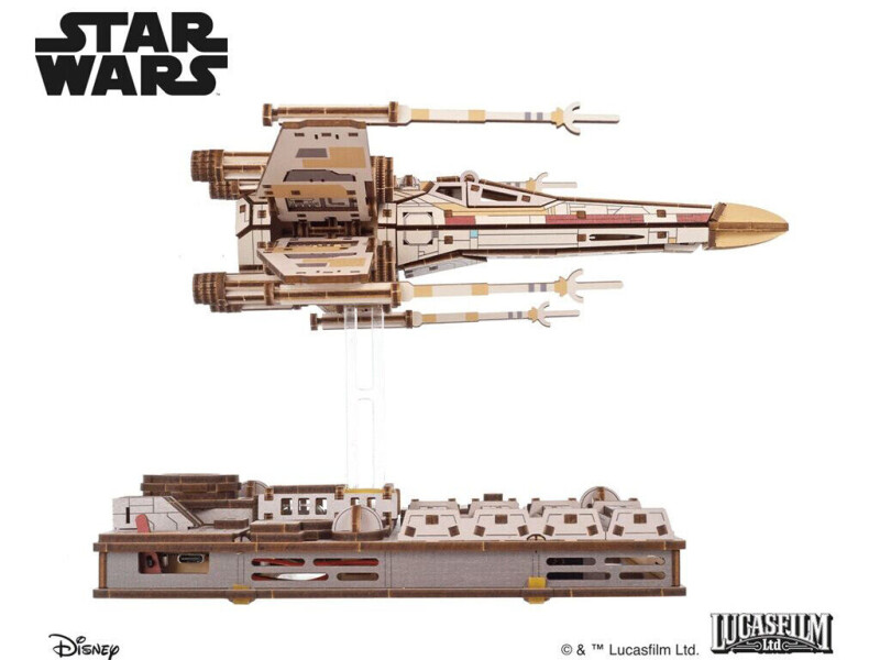 Ugears 3D dřevěná mechanická skládačka Star Wars Luke Skywalker X-Wing stíhačka